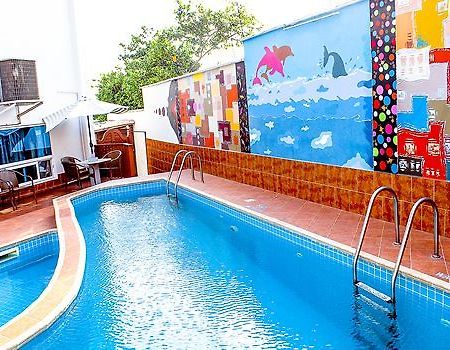 Maxlot Hotel Аккра Екстер'єр фото