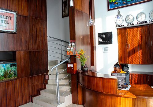 Maxlot Hotel Аккра Екстер'єр фото
