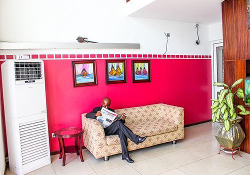 Maxlot Hotel Аккра Екстер'єр фото